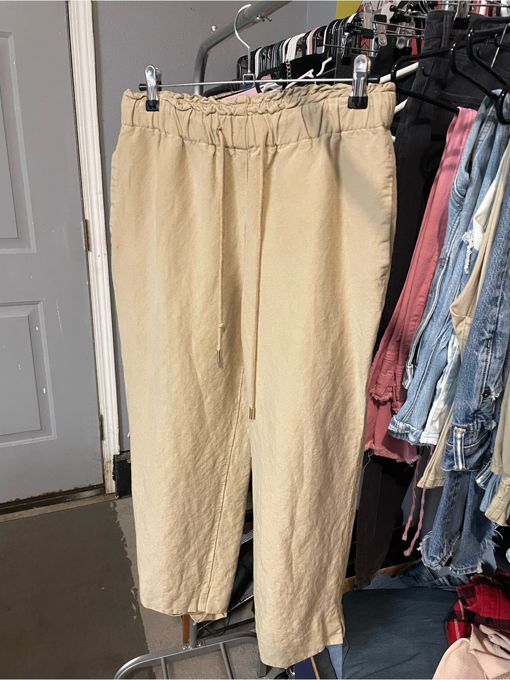 Ann Taylor Tan Elastic Waist Casual Pants